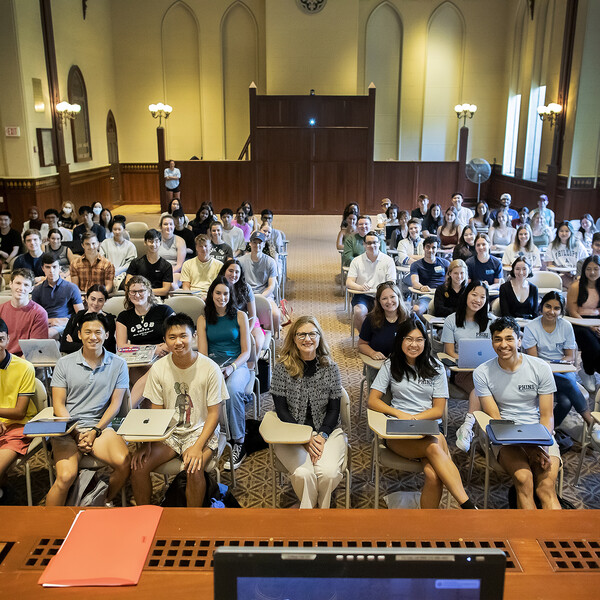 Penn President 2022 New Transfer Students Visit