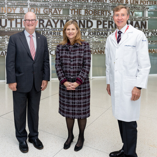 Penn President 2022 Penn Medicine Tour